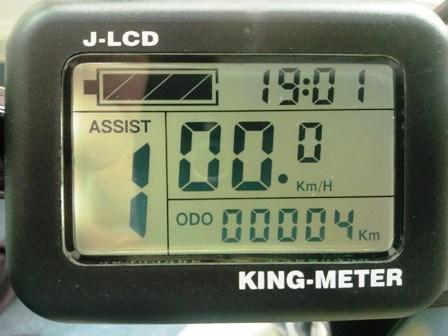 King-Meter J-LCD The King-Meter has many advanced features and modes, these include back-lit display (for night riding), indicator options for max speed, average speed and current speed, a digital
