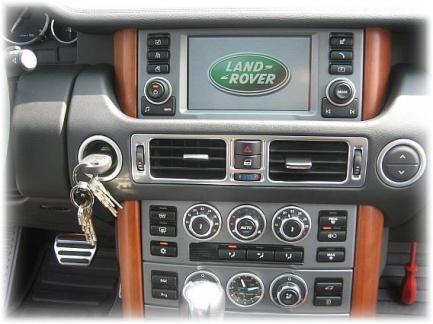 Mounting guidelines for Range Rover Vogue: Previous to starting the installation, please shut off the ignition and wait until all devices are off (approx. 2 min.).