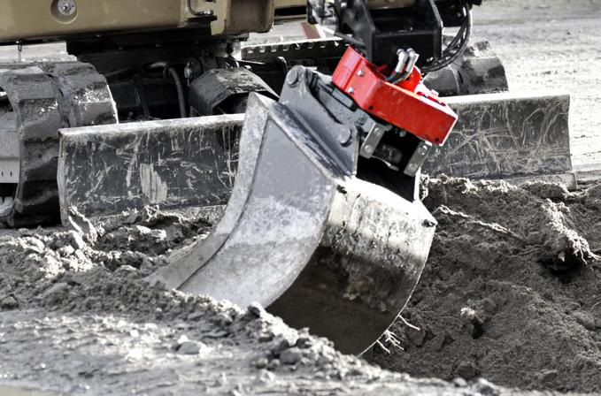 Rototilt excavation buckets are available with CAT s tooth system or with cutters (models with S30 hitches are