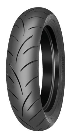 Its tread pattern ends already before the edge of the tyre shoulder to facilitate an optimum contact patch at maximum lean angles.
