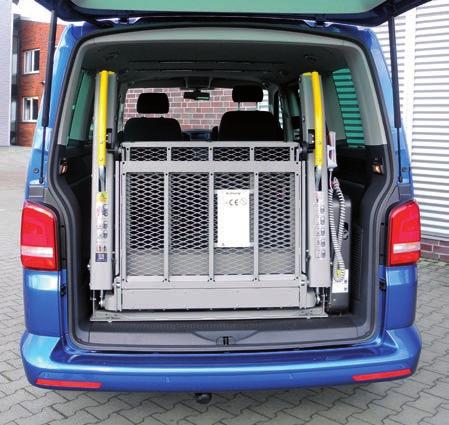 The panorama lift allows the installation of a large platform in vehicles with low interior height.