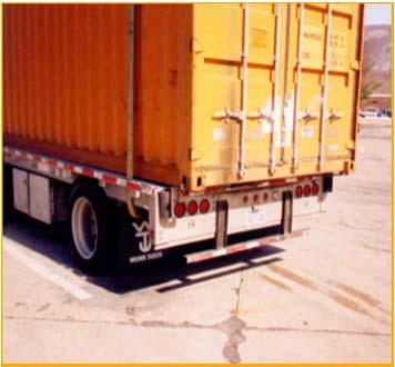5. Overhang on Empty Intermodal Containers NSC Standard 10 (section 86 (3)(b) indicates that an empty container cannot