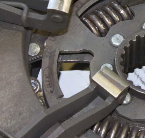 Possible causes Clutch disc has loose friction Clutch disc cushioning damaged Clutch disc bent or distorted Clutch lever heights not even Diaphragm spring fingers uneven Clutch pivots binding