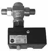 switch off the motor when the valve reaches the end position or in case the motor is overloaded Controlled variable measured by a Pt 1000 sensor Configuration, parameter settings, diagnostic function