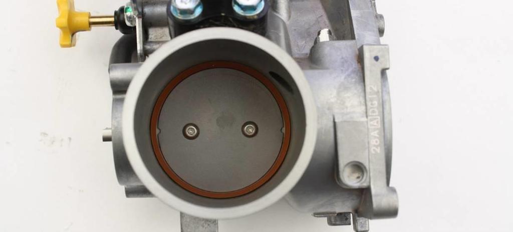 before you make sure that the valve closes properly and does not have a sticky feeling when opening the throttle.