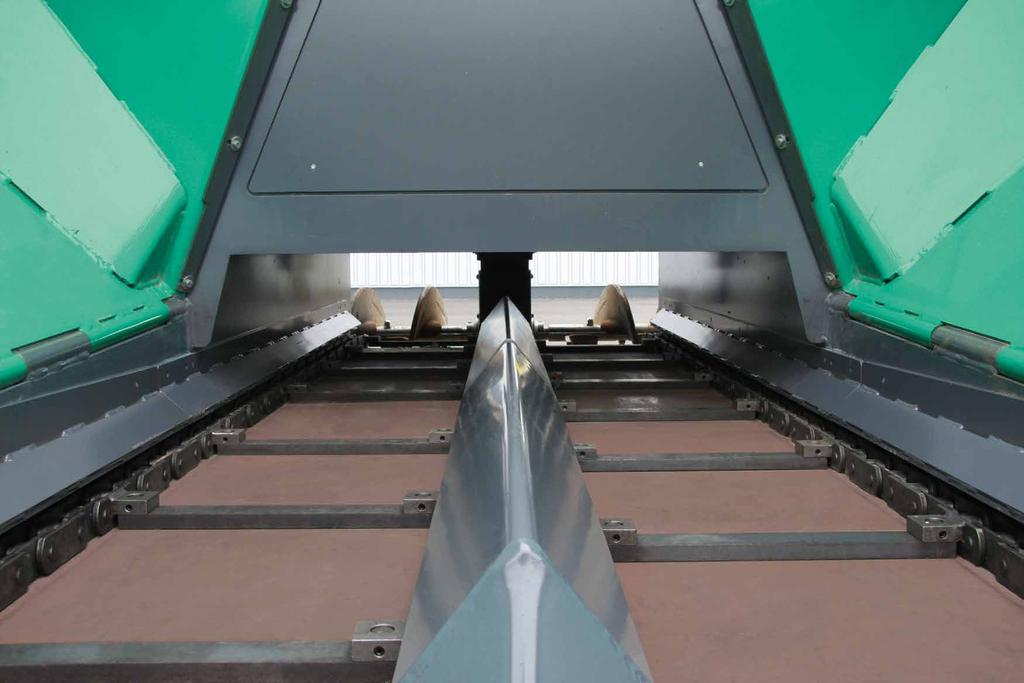 Wear-Resistant Conveyor Components Meet the Highest Demands 1 2 3 4 5 6 7 A high material throughput is especially crucial when working 1 on large paving projects using non-bituminous,
