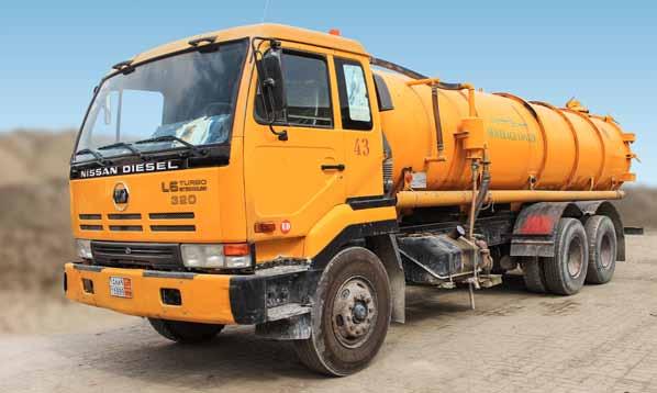 20-21 DUMP TRUCK TANKERS A Dump Truck is mounted on truck chasis