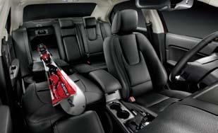 Goes to great lengths With the fold-flat front-passenger seat and quick-release 60/40 split-folding rear seat (SE and SEL), Fusion holds items up to