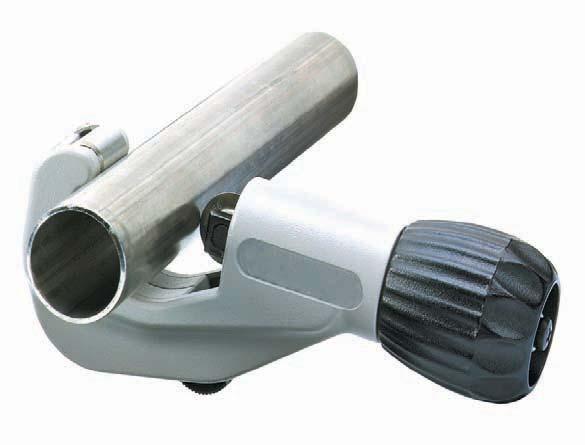 STEEL CUTTING CUTTING Hardened, special cutter wheel made of high-alloyed steel External burr-free cutting Stainless steel guide rollers Able to cut near to flares Optimum use in tight places Quick