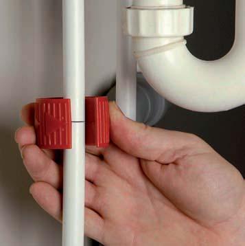 Easy to use Simply click the PLASTICUT into place, grip firmly, and rotate around the pipe in direction of the arrows.