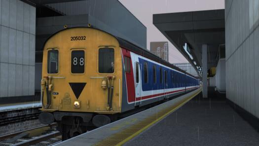 1L07 07:27 Uckfield - London Victoria Route = South London Network Track covered = East Croydon -