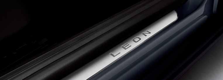 mint condition. INOX side sills. A decorative line with the SEAT Leon logo.