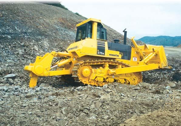 PRODUCTIVITY FEATURES The Komatsu SDA6D14E engine delivers 36 kw 41 HP at 2 rpm.