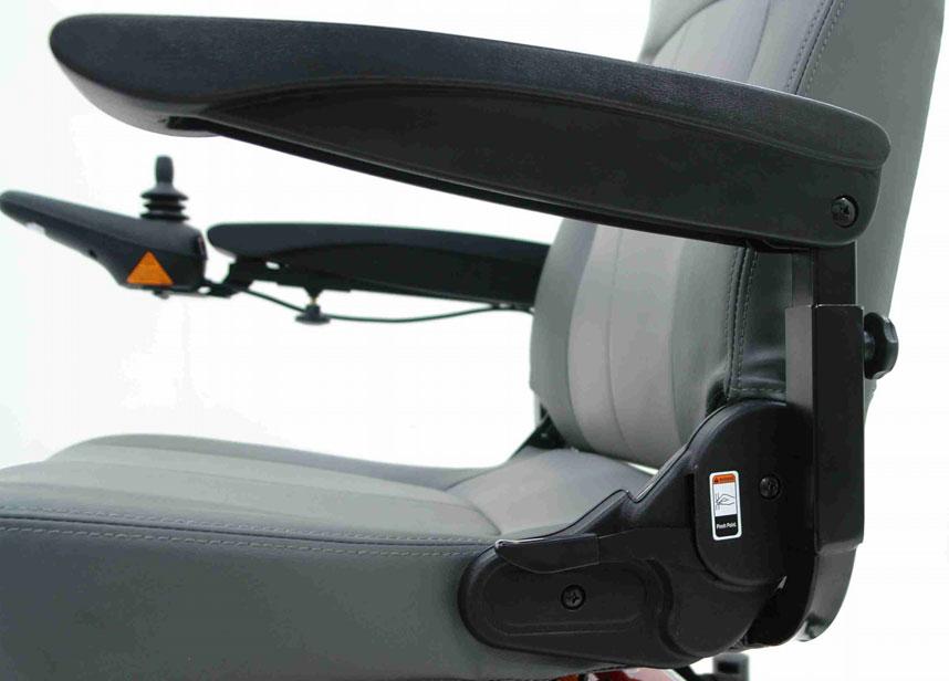 The arm-rests have a built in height adjustment knob, that adjusts the arm pad to a comfortable level for the driver. The seat is covered in a durable long lasting gray vinyl for comfort and style.