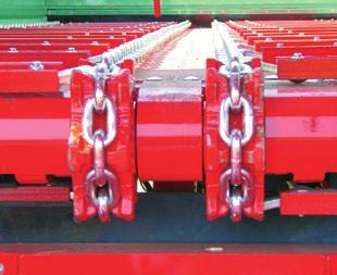 Robust floor conveyor The floor conveyor is the decisive factor in the performance of a spreader.
