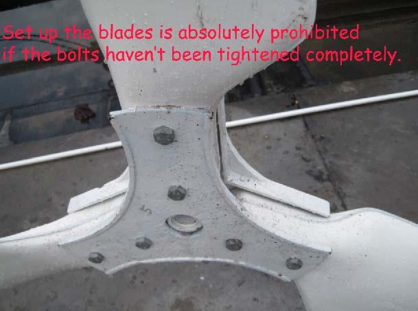 8 Lift the blades about 1.5m from the ground.