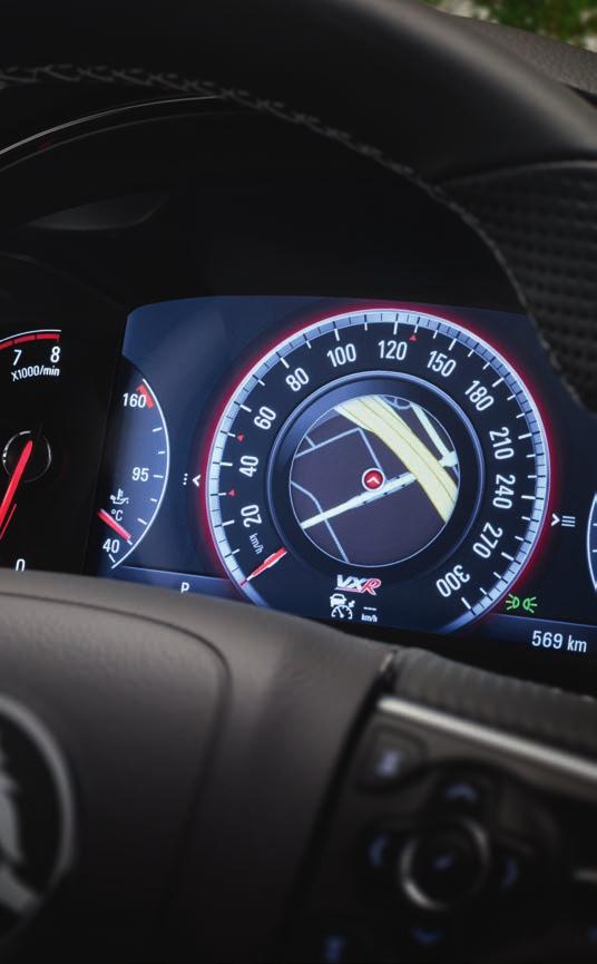 FlexRide with VXR mode Instead of a traditional instrument cluster on the dashboard, Insignia features a state-of-the-art 8-inch full-colour Driver Information Centre, central to the driver s vision.