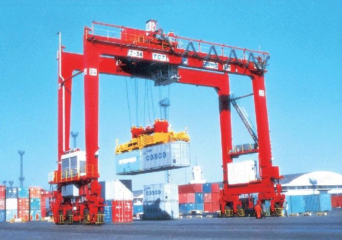 RTG APPLICATION 8 Gantry Cranes have highly variable loads, which causes the generators to run at <20% average load.