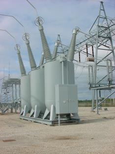 345 kv SF6 gas, live tank with ganged