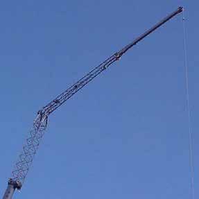 Features MEGAFORM boom The superstructure features a full-power four-section MEGAFORM boom that can reach to a maximum tip height of 119 ft.
