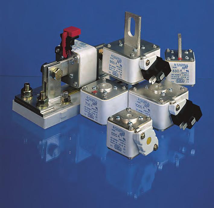 URS URS Fuses for Semiconductor Protection North American and European Standard Type - SQB Sizes 1, 2, 3, and 4 SIBA square body fuses type SQB are available in four body sizes.