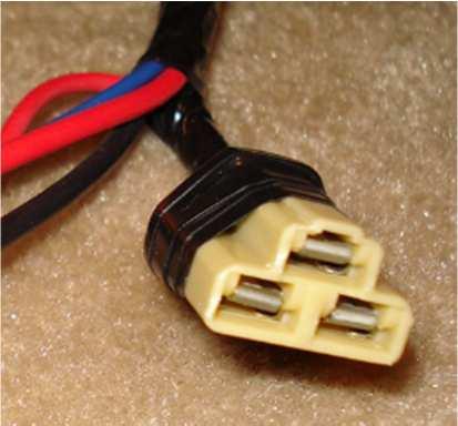 Plug the other end of the fuse-holder connector to the