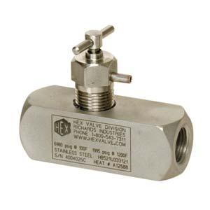 The HB51 is similar to the HB50 but utilizes a bleed screw in lieu of a bleed valve. HB52 Series Bleed Tee The HB52 bleed tee is ideal for modernizing outdated, non-bleed gauge installations.