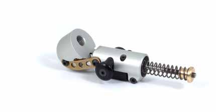 5mm internal thread or using a M8 bolt attachment to the socket (M8 bolt not included) The distal attachment is a 20mm tube clamp,