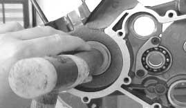 - In order to replace the bearings, heat up the crankcase to approximately 90ºC and prepare the bearing to be inserted by placing it in a freezer; this will