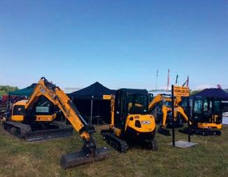 The sunshine helped to draw the crowds in particular to the Gunn JCB stand particularly following the fantastic performances which took place in the main ring adjacent to our stand.