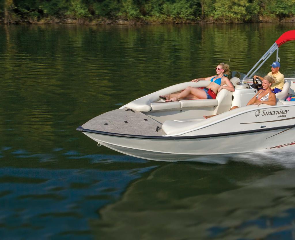 Suncruiser SD Deck Boat Series SD220 SPORT DECK CRUISER See Dealer for Special Pricing!