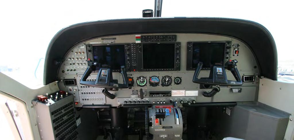AVIONICS Garmin G1000 Integrated Flight Management System: 3 Screen 10.