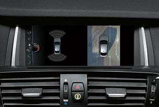 [ 05 ] Plnofarebný BMW Head-Up disple2 premieta pre jazdu relevantné informácie priamo do