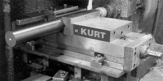 Self-Centering Vise SCD430 SCD640 Accessories see pages 5-130 through 5-132 Kurt has two Self-Centering vises, a four inch jaw width (SCD430) and a six inch jaw width (SCD640).