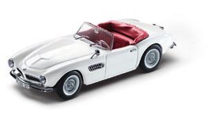 Characteristic elements such as the M kidney grille, M headlights, and M exterior mirrors as well as the sporty interior are indicative of the love of detail that went into crafting this miniature.