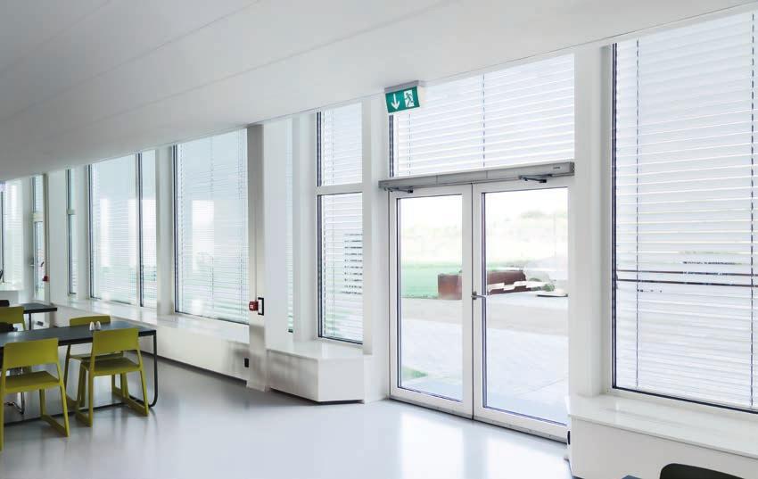 Inversely installed drives are suitable for emergency exits and for fresh air opening systems for RW systems. The doors are opened by spring force and closed by motor.