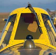 Like all Air Tractor models, the AT- 401B provides superb visibility, a stallresistant wing design, and more than ample power that's balanced by clean aerodynamics to provide speed and