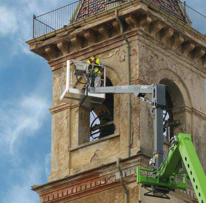 sace system And AeRiAl latforms safety AT height high exectations Roto telehandlers are successfully used for very diverse onsite handling oerations.