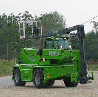 The useful width of this Merlo latform attachment can be adjusted with