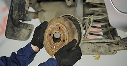 How to replace the brake shoes of Carry out replacement in the following order: 1 Perform the replacement of brake pads in complete set for each axis. This provides effective braking.