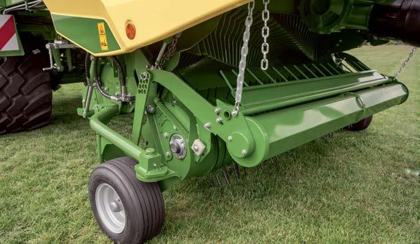 The EasyFlow pick-up Wide pick-up for clean and comprehensive gathering Camless pick-up for very quiet running and hard wearing Tines in W-arrangement for optimum crop flow Optimum ground contouring