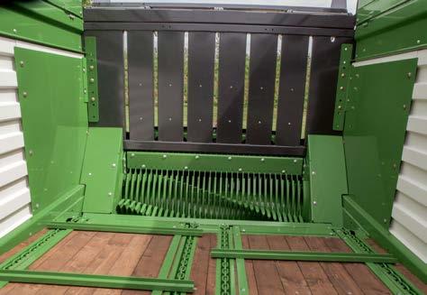 Perfect pick-up loading The chain-and-slat floor slopes at the front, which reduces the length of