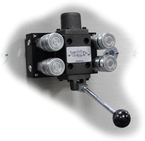 (4) quick-disconnects TANDEM-CENTER - HANDLEVER-OPERATED (3-position, 4-way) MF100BH-DCV-TC-LO-3/4 Type of actuation: Spool centering: Valve size:
