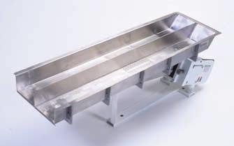 Troughs for extra-width feeding can be furnished with glass or stainless steel liners.