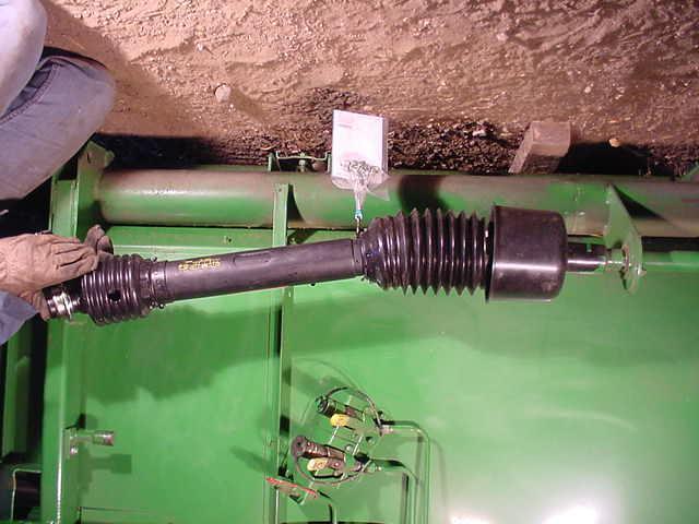Reinstall drive shaft to clutch adapter. A grove is provided in clutch adapter jackshaft for the ½ locking bolt. 2. Inspect to make sure all shielding is in place. 3. Align header shaft. 5.