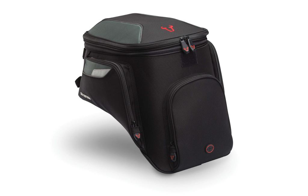 EVO GS tank bag The EVO GS is the ideal tank bag for long tours and fits perfectly to fuel tanks that have a steeply sloping form.