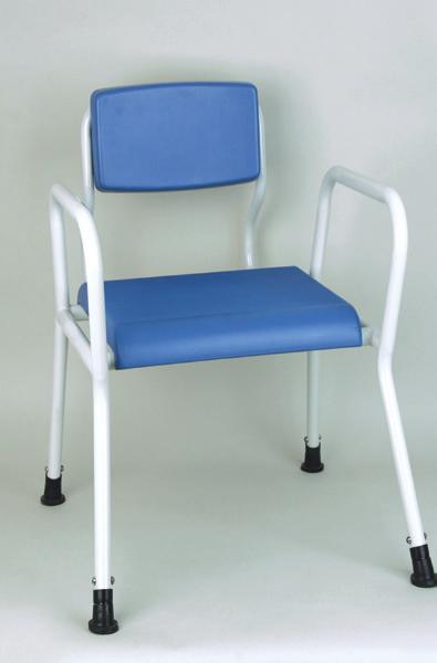 BARIATRIC TOILET SURROUND The bariatric toilet surround is both height and width adjustable to assist the user to stand from the