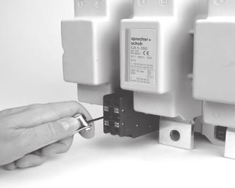 Delayed Drop (0.5 to 1s): where it is necessary for the contactor to be immune to short power supply interruptions or uncertain control devices.