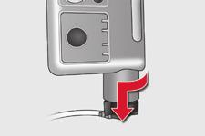 F Unscrew the cartridge from the bottom. Beware of discharges of fluid. The expiry date of the fluid is indicated on the cartridge.