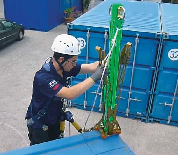 Ensures total fall protection solution, even while working on a single container. No tools or container modification required.